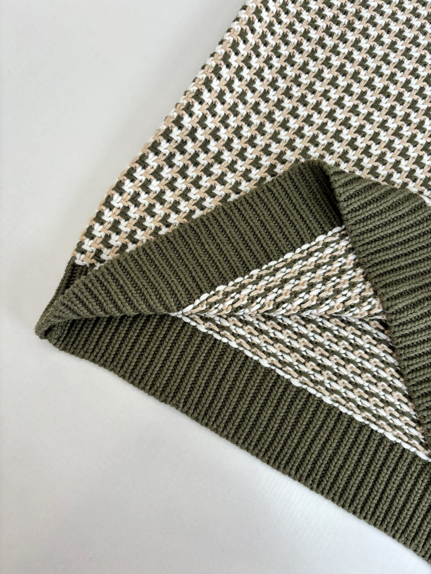 Louis Vuitton Unisex T Shirt Size S-XL