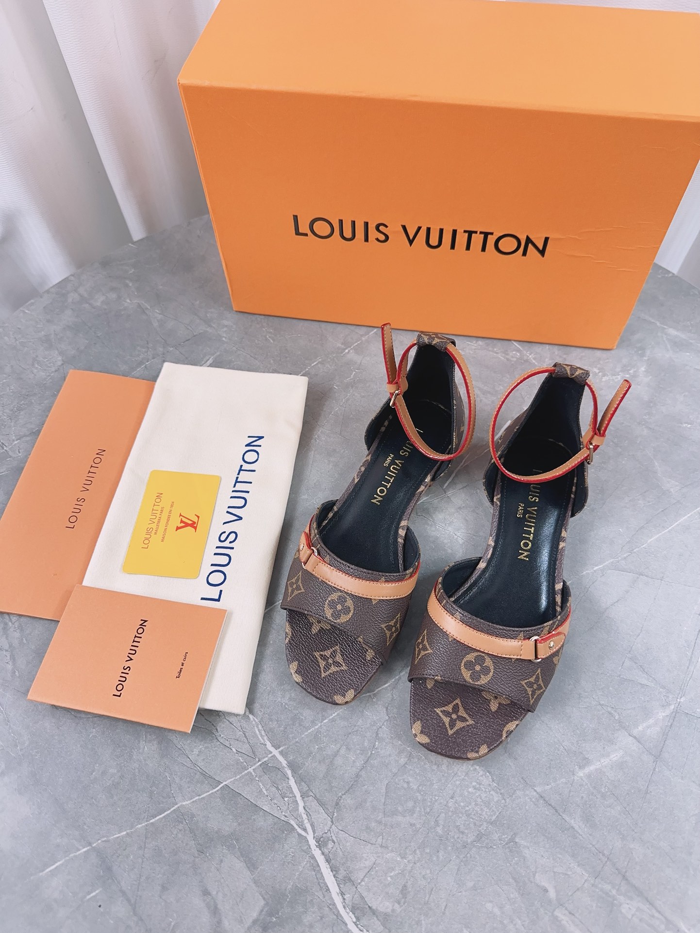 Louis Vuitton 2024ss Slippers Size 36-41