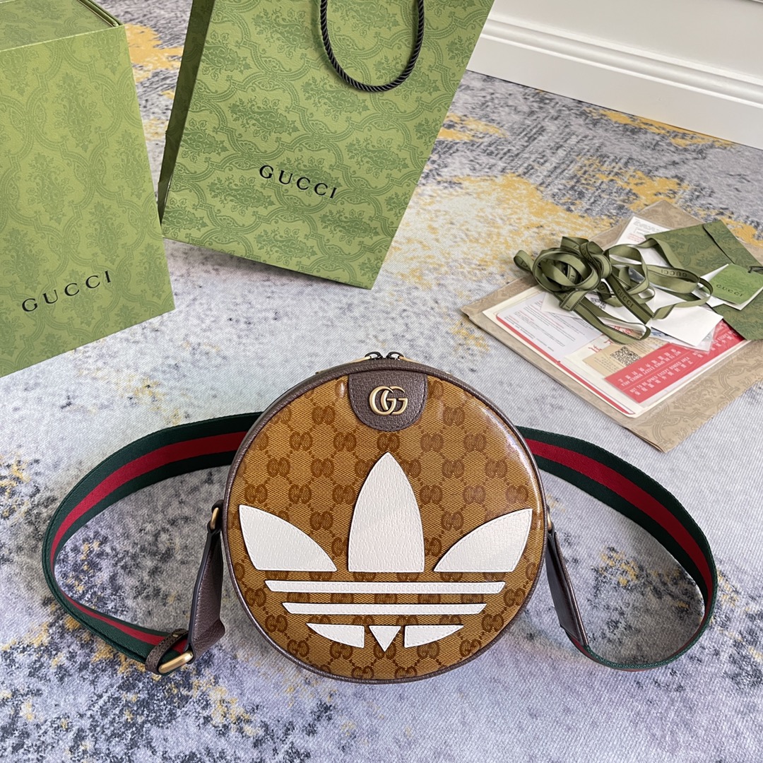 Gucci x Adidas Women Shoulder Bags 22*22*7cm