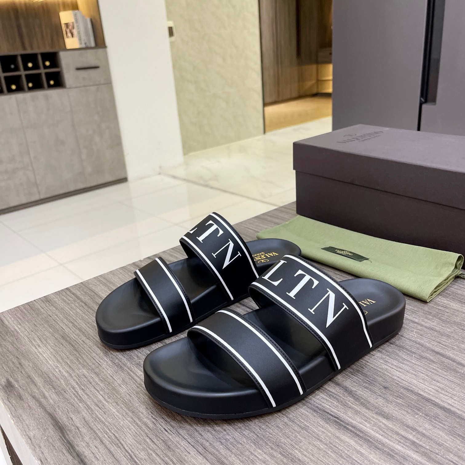 Valentino Slippers for Men Size 39-45 5-Color