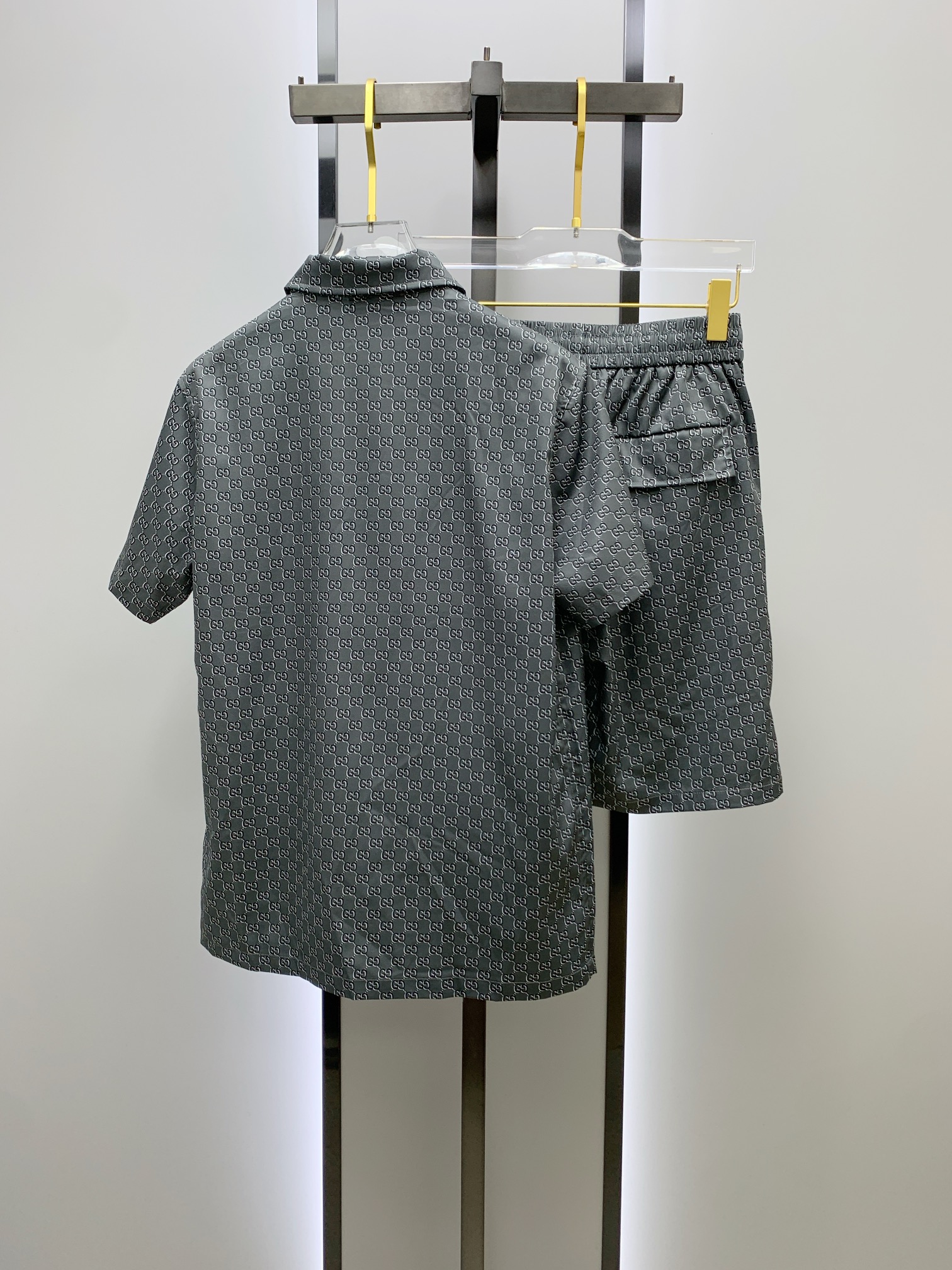 Gucci Sommeranzug Size M-XXL