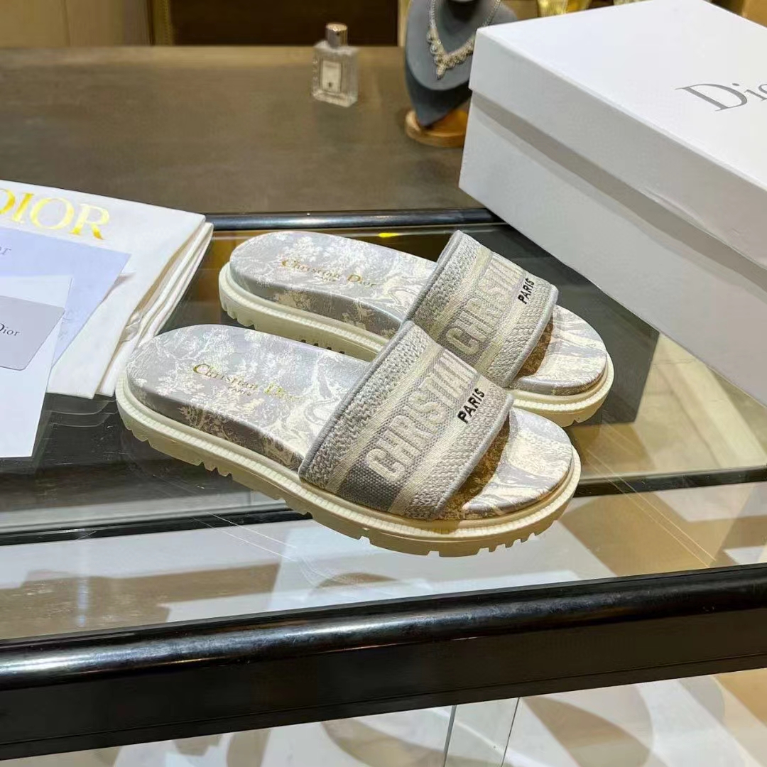 Dior Reverse Slippers Size 36-41