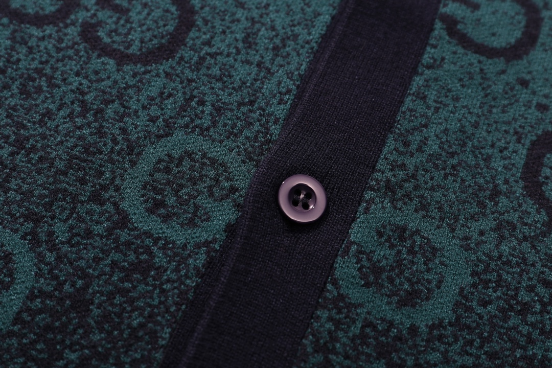 Gucci Unisex Knitwear Jacket Size S-XL