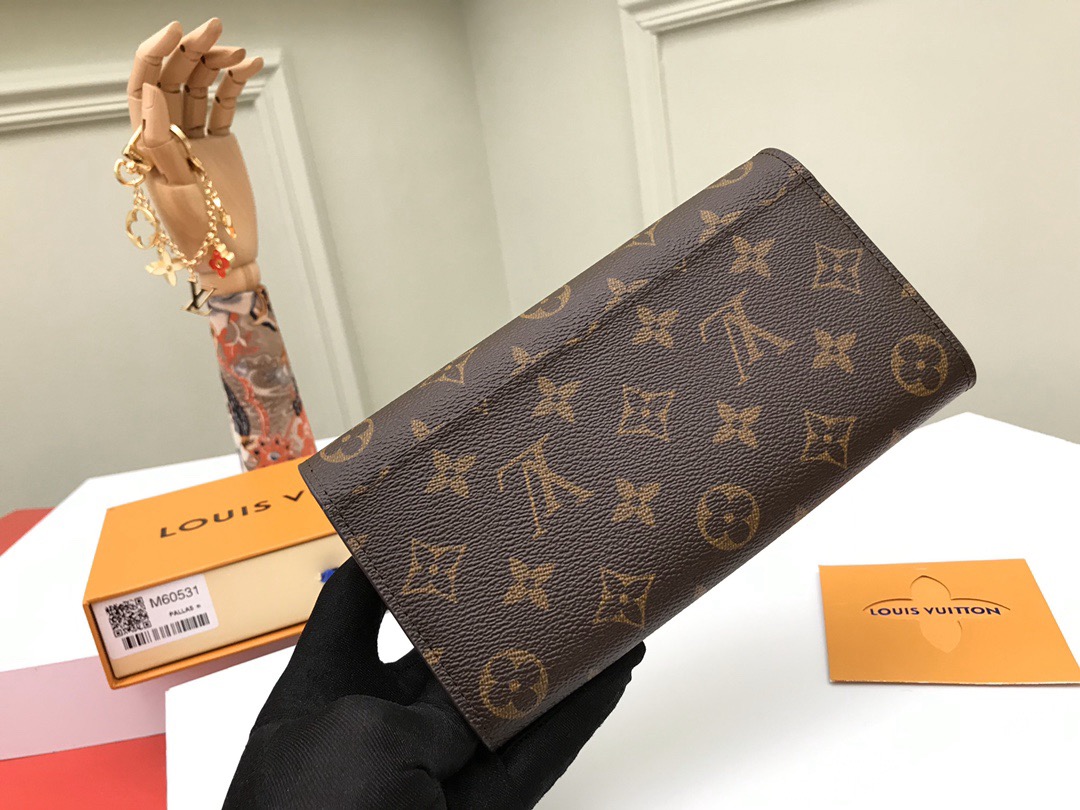 Louis Vuitton Women Wallet M62235 Size 19*10cm