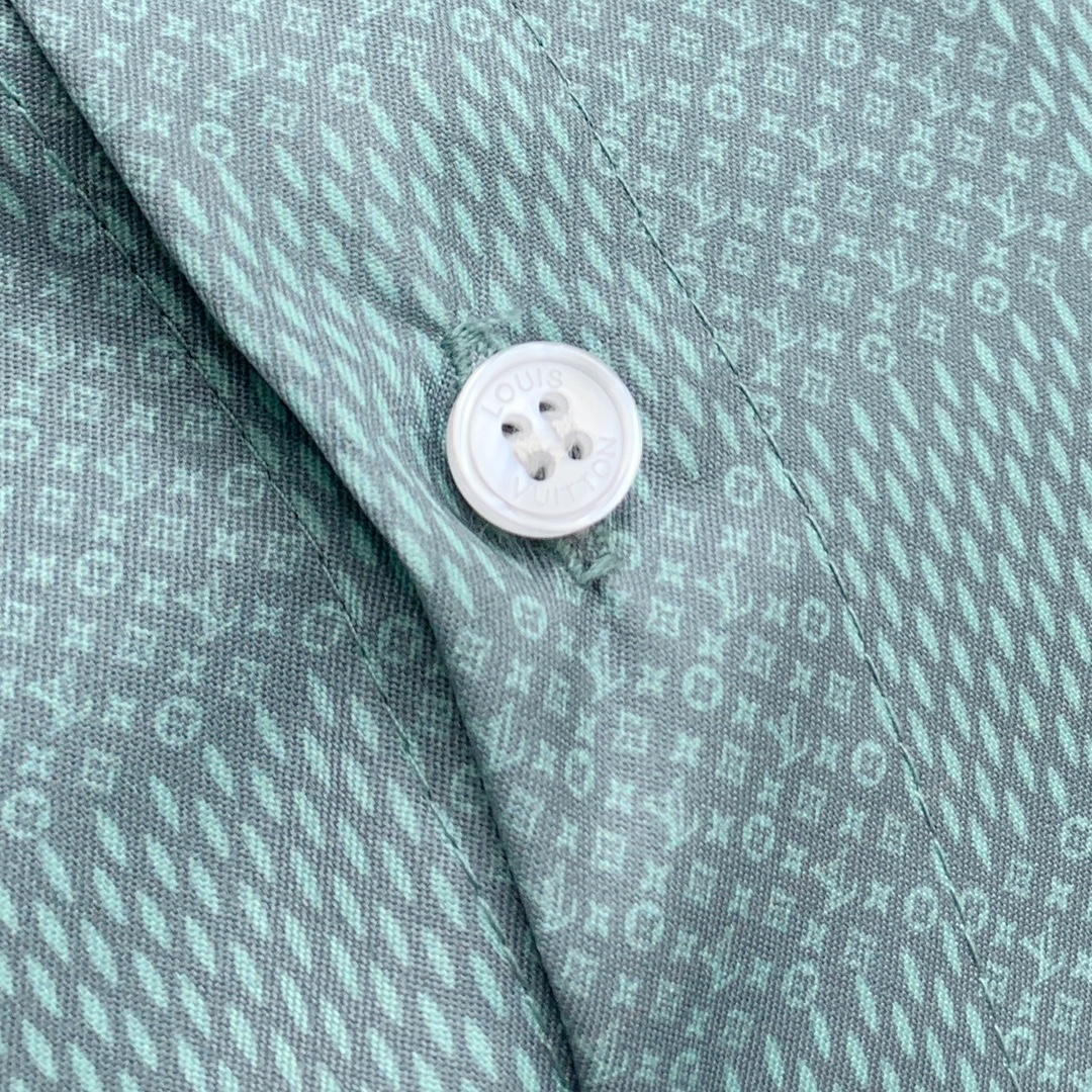 Louis Vuitton Sommeranzug Size M-XXL