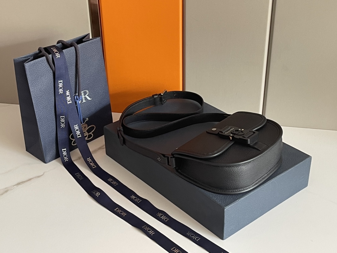 Dior 2022SS Gallop Mens Shoulder Bags 20.5*16*5cm
