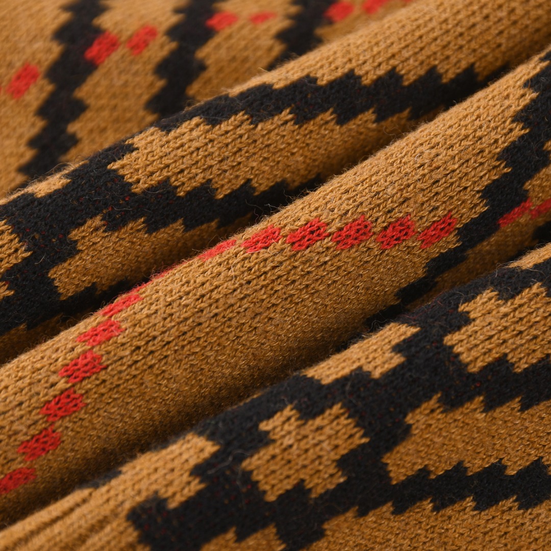 Burberry Unisex Sweatshirt Size S-XL