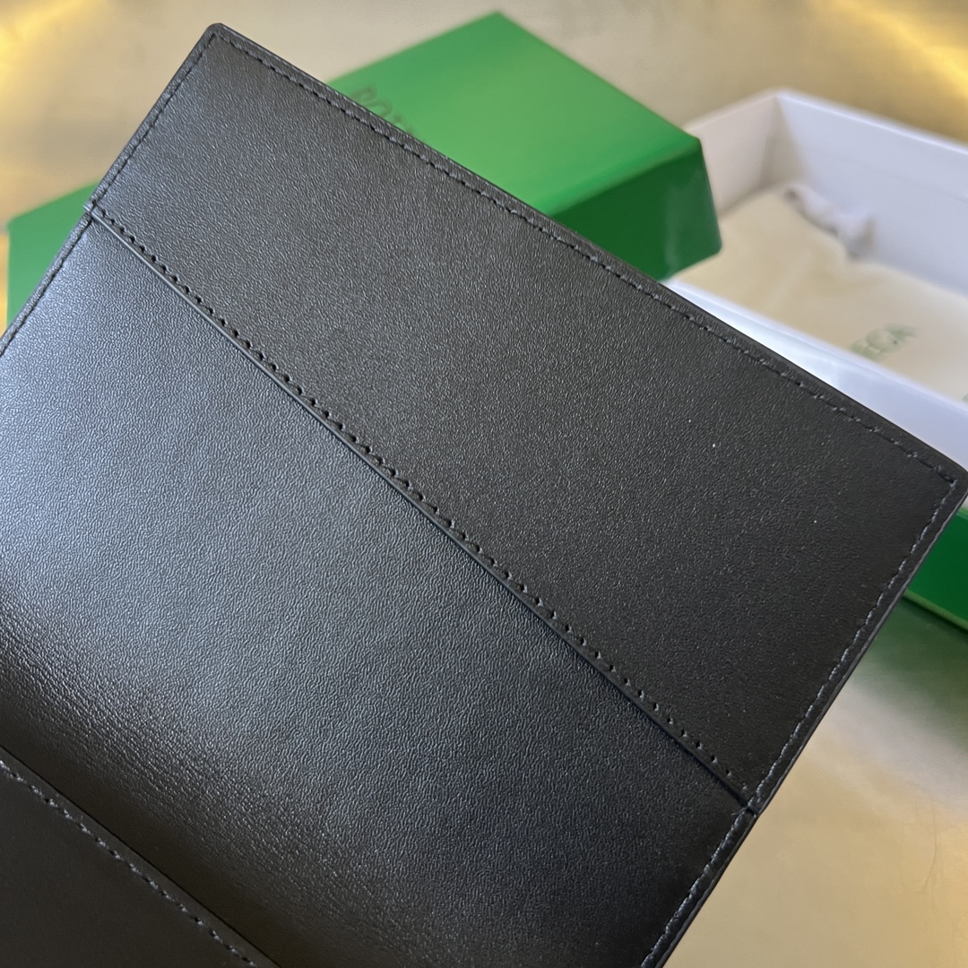 Bottega Veneta Card Holder Size 13*10cm