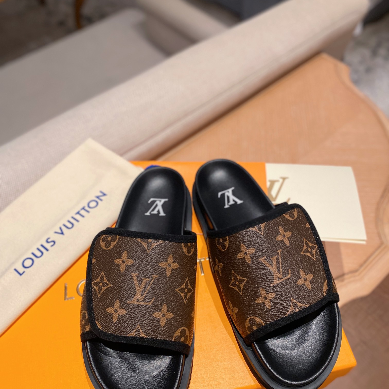 Louis Vuitton Miami Slippers Size 39-46 7-Color