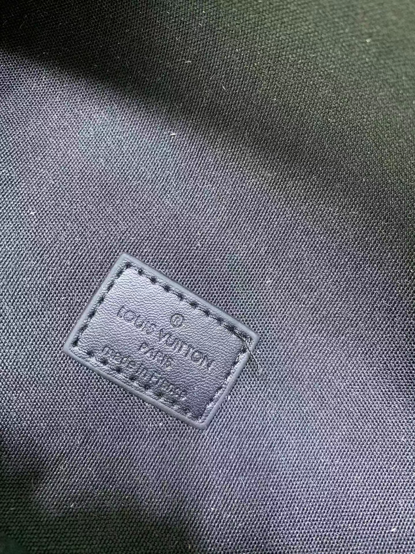 Louis Vuitton Rush Monogram Shadow Mens Shoulder Bags Size 30*15*8cm