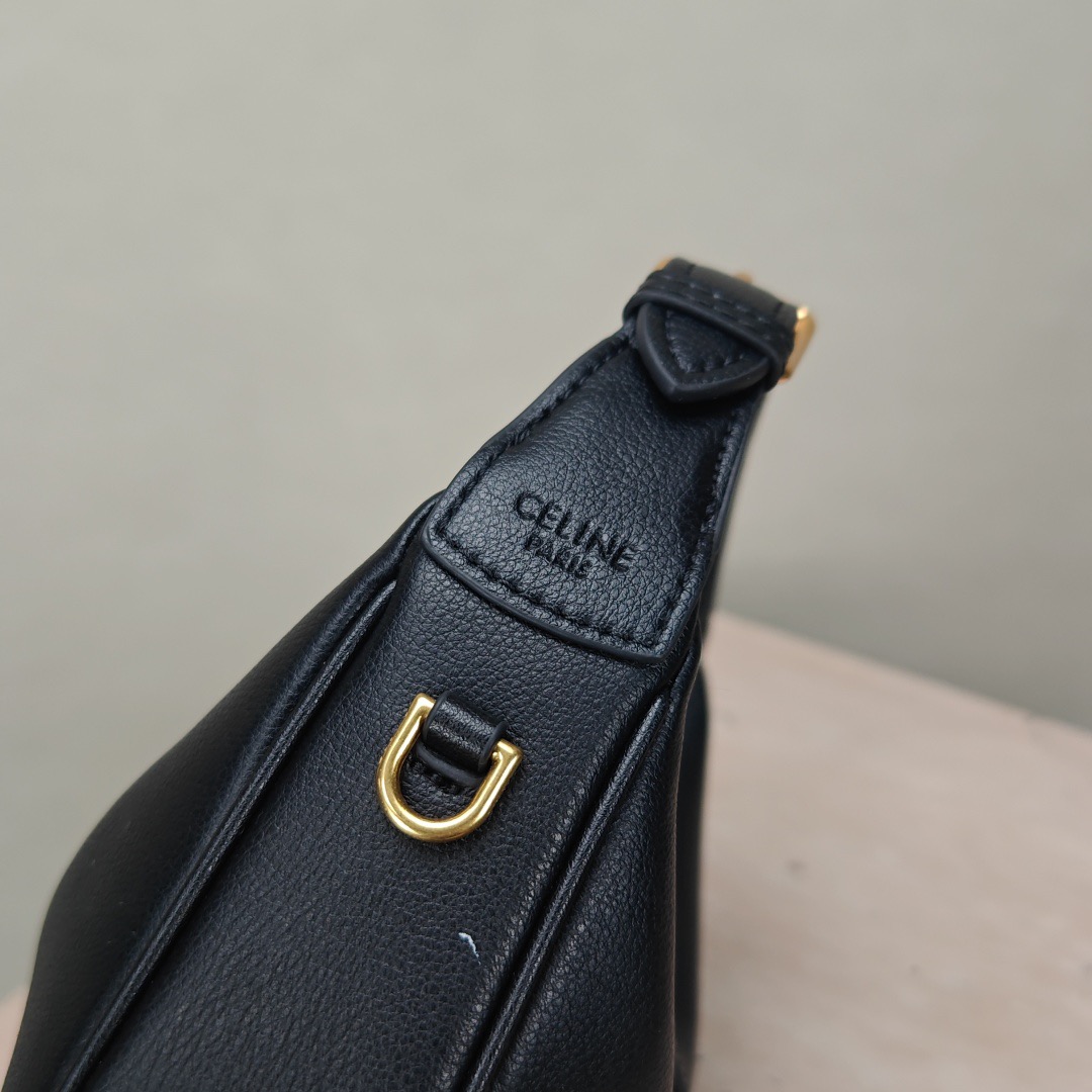 Celine 25ss Lulu Women Shoulder Bags Size 24*21*5cm