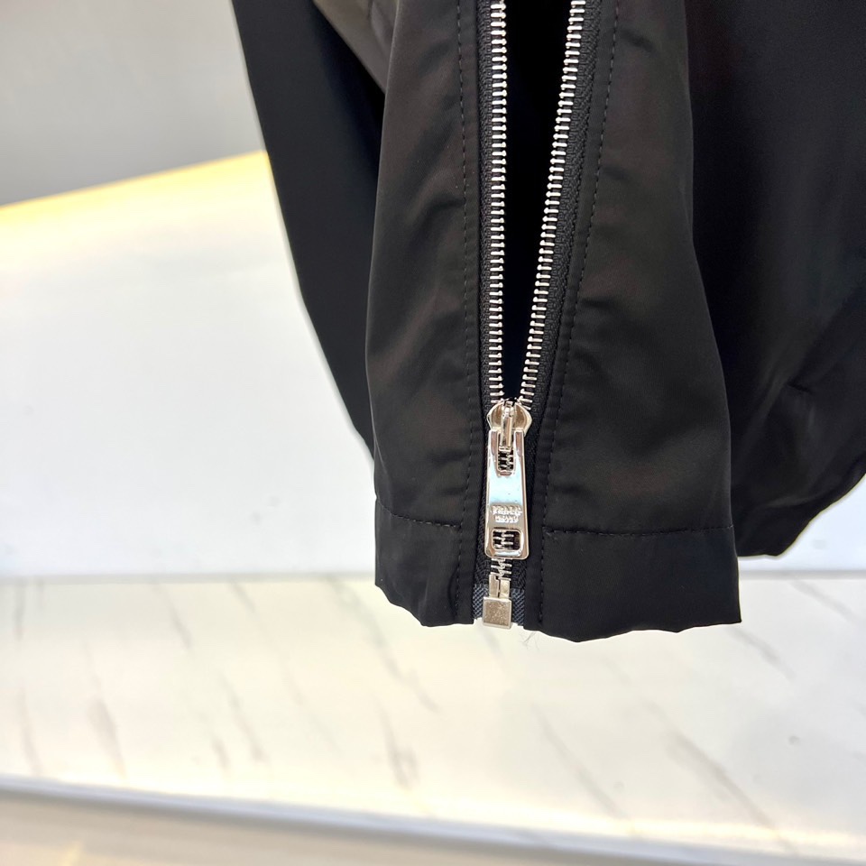 Prada Unisex Jacket Size 48-56