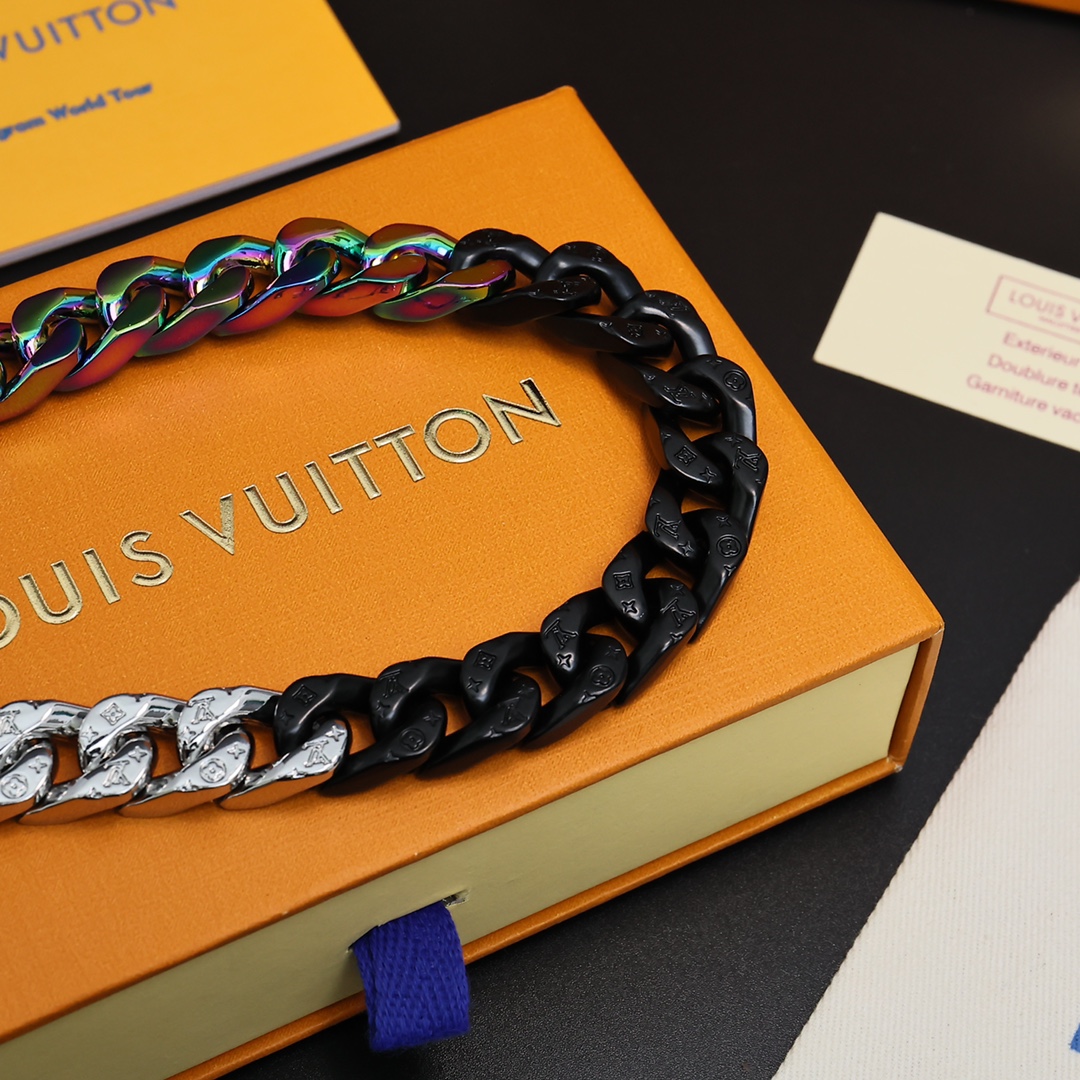 Louis Vuitton Necklace