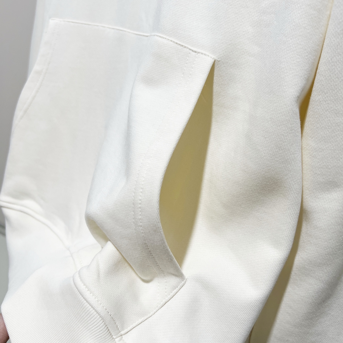 Gucci Unisex Sweatshirt Size S-XL