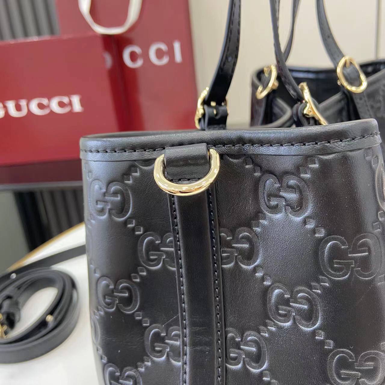 Gucci GG Emblem Women Shopping Bags Size 30*18*11cm