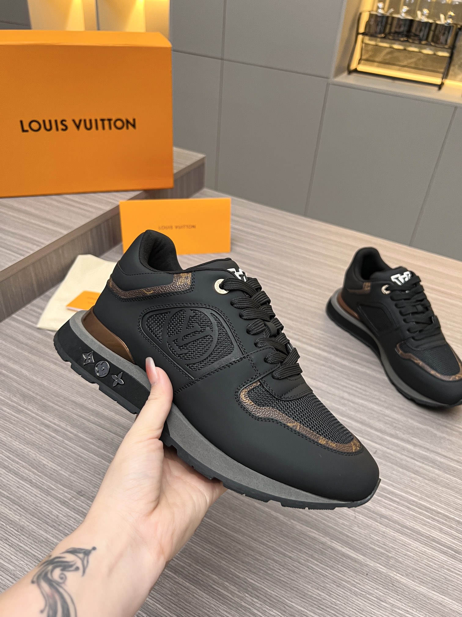 Louis Vuitton 2024ss Runaway Sneaker Size 40-46