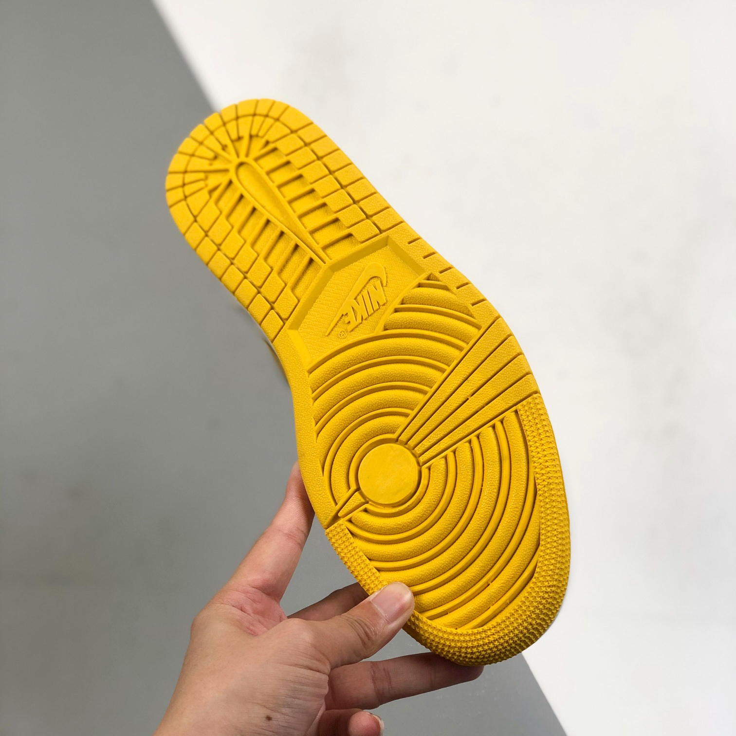 Nike Air Jordan 1 High Top Sneakers Shoes Gr. 36-46