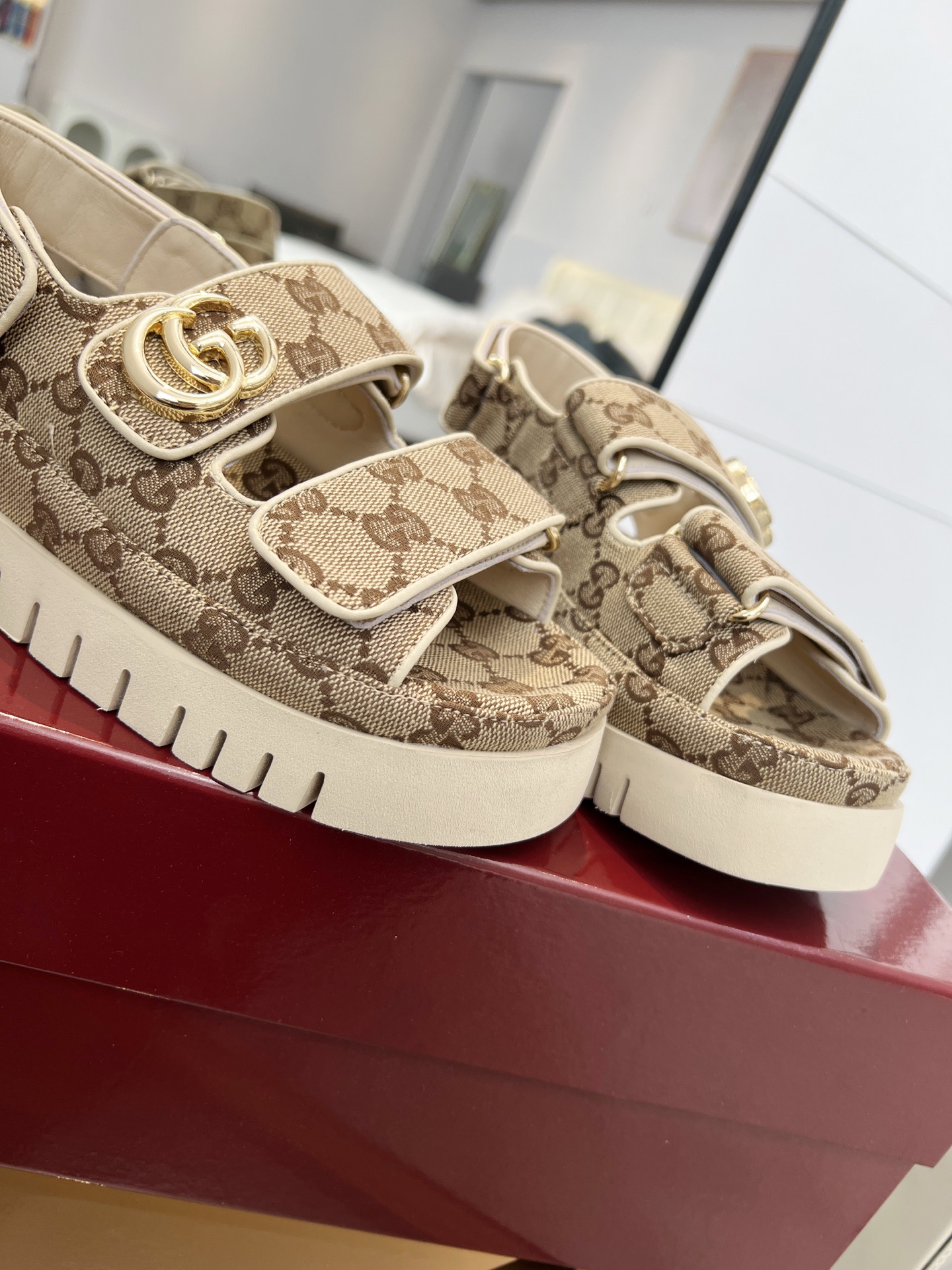 Gucci Women Thick soled Sandals Size 35-41