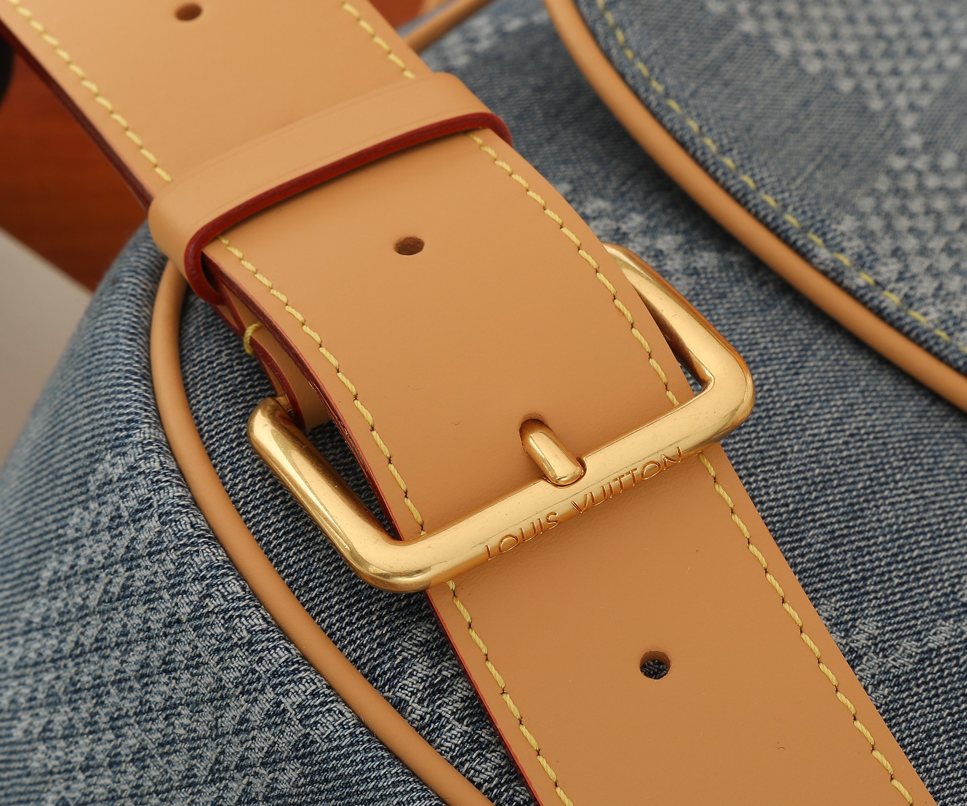 Louis Vuitton N40743 Montsouris Messenger MM Mens Shoulder Bags Size 35*29*12cm