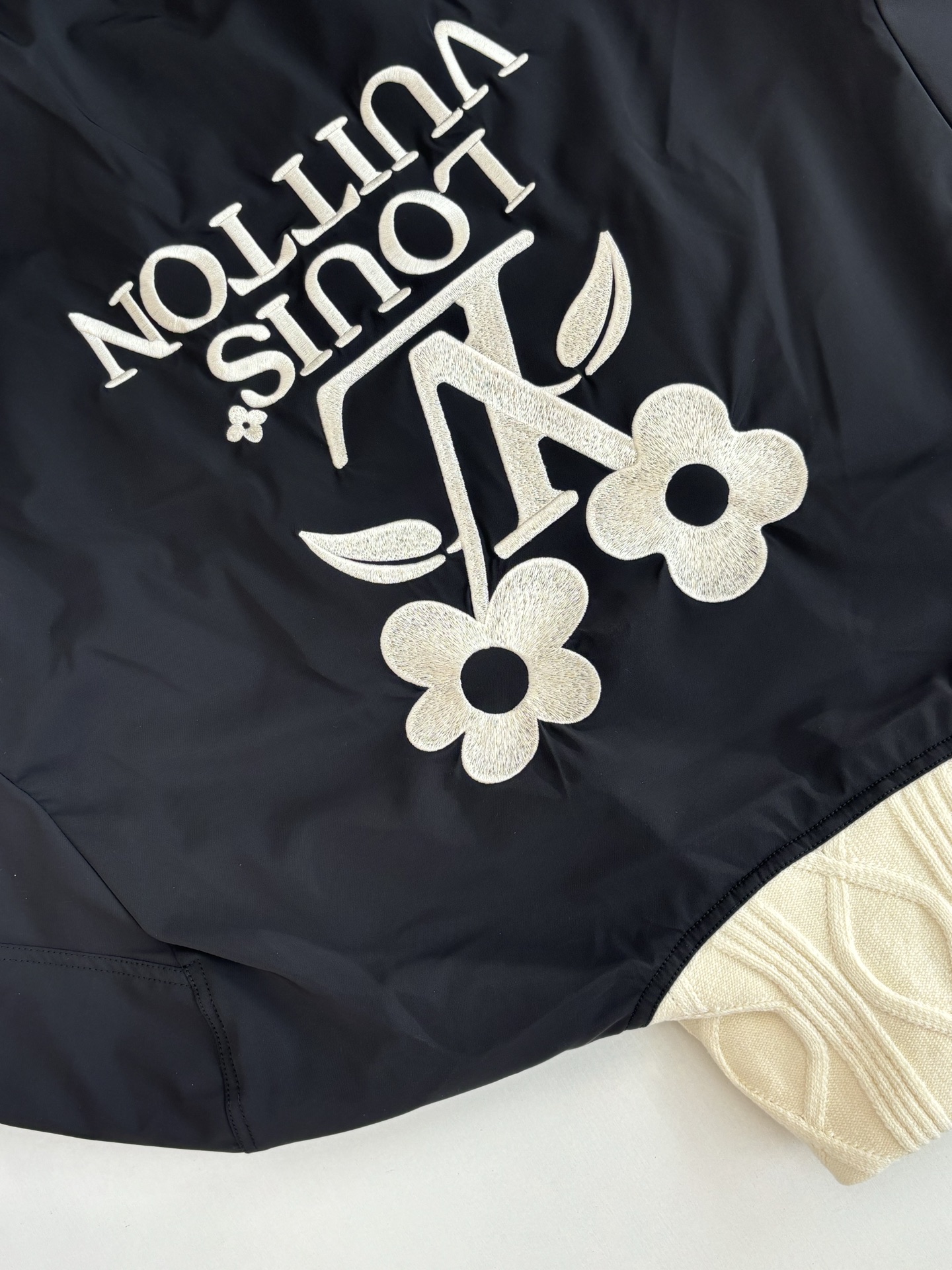 Louis Vuitton Unisex Jacket Size S-XL