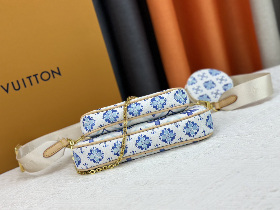 Louis Vuitton M25374 Multi Pochette Accessoires Women Shoulder Bags Size 24*13.5*4cm