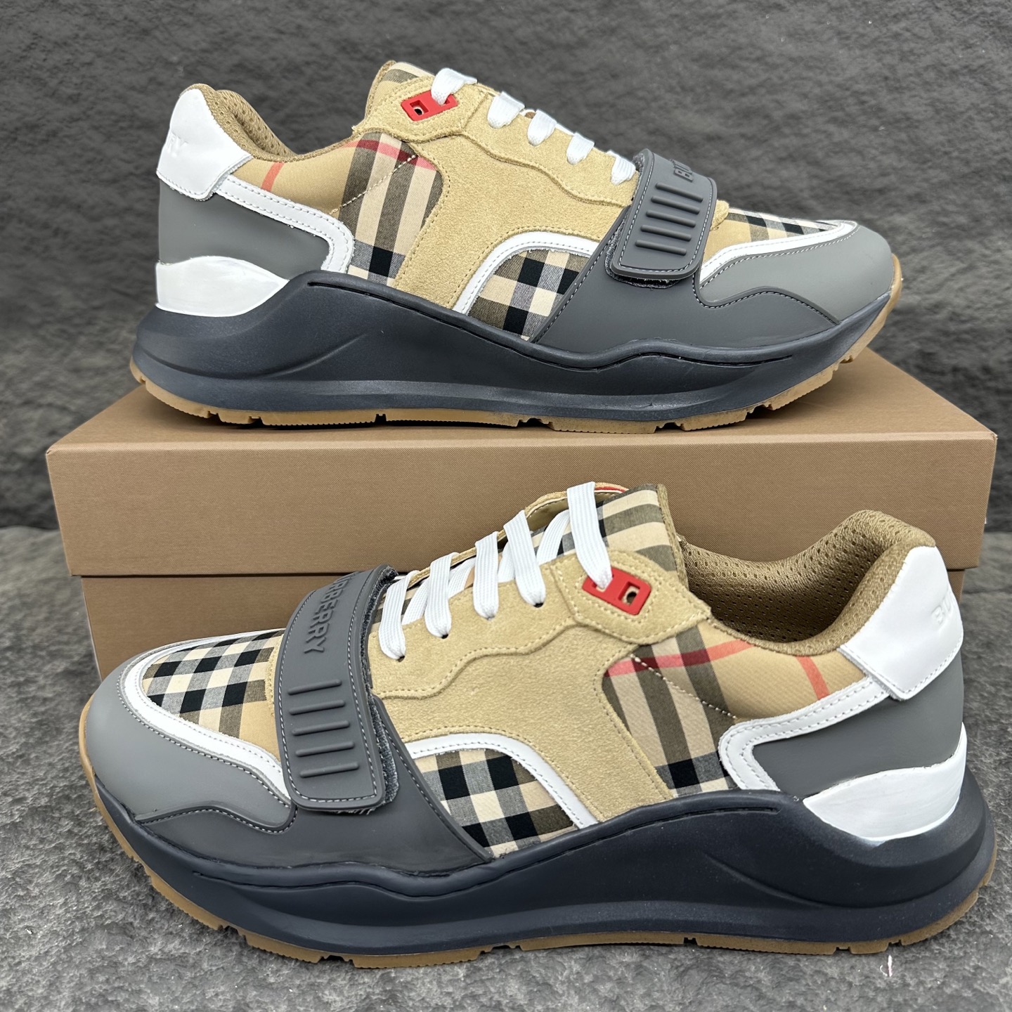 Burberry Vintage Sneaker Size 36-46