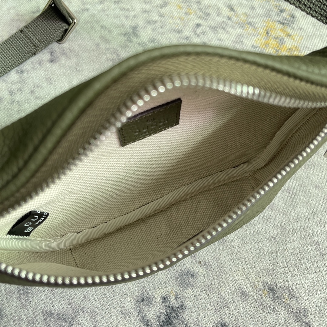 Gucci Mens Shoulder Bags 2-Size