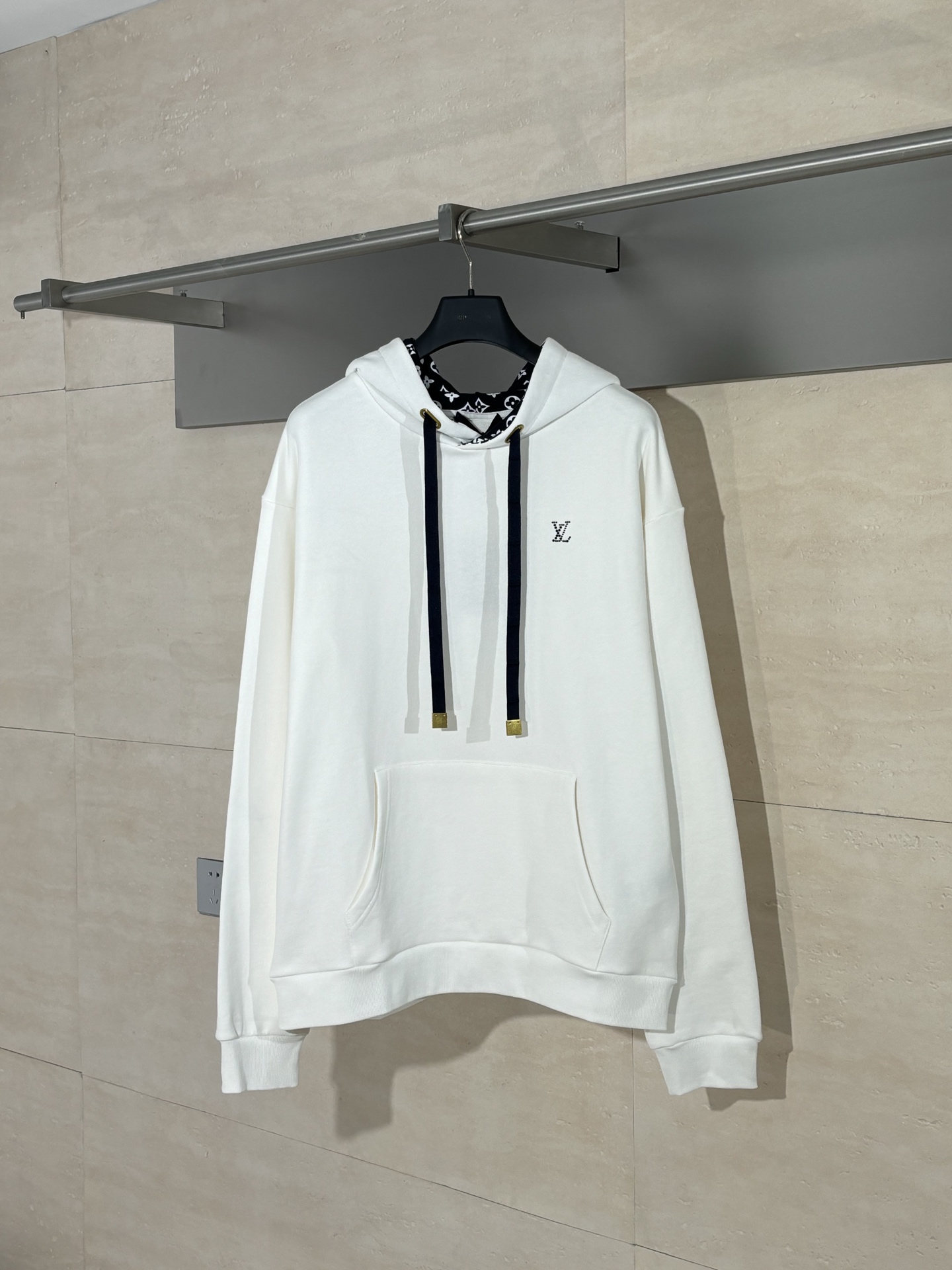 Louis Vuitton Unisex Sweatshirt Size S-XL