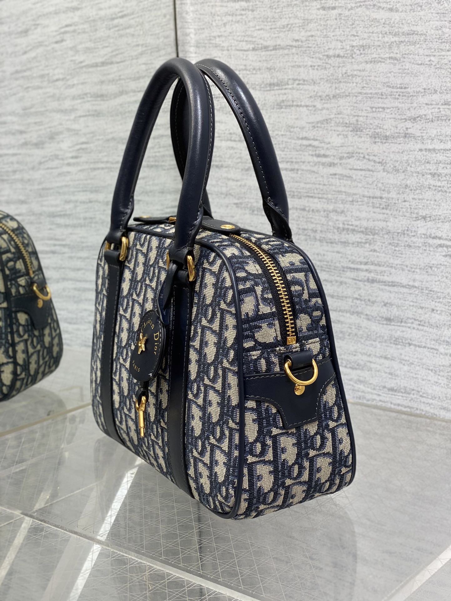 Dior D-Vibe Women Shoulder Bags 25*9.5*16cm