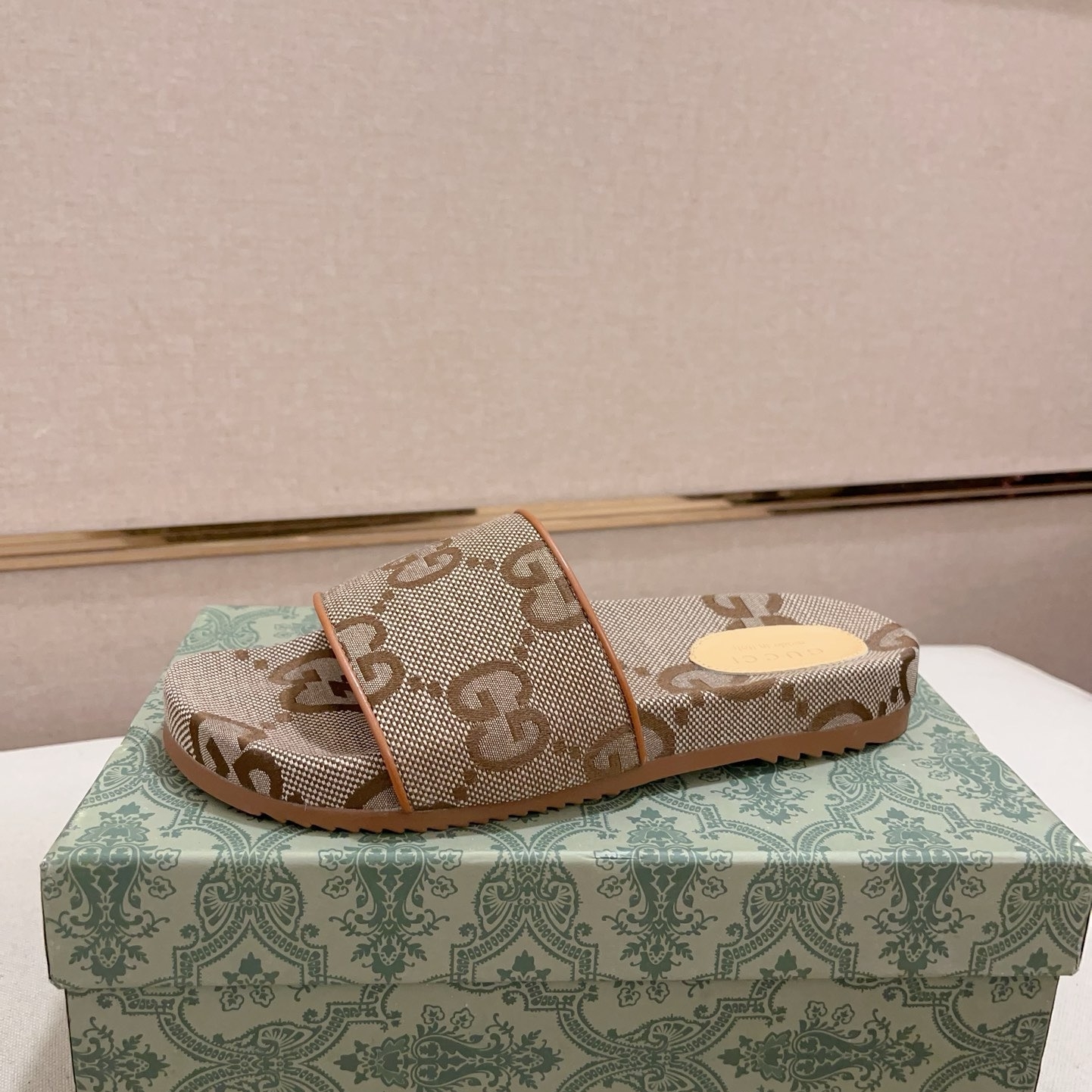 Gucci Slippers Size 41