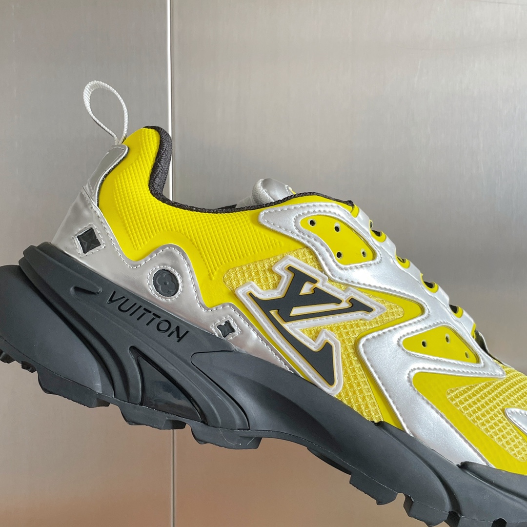 Louis Vuitton LV Runner Tatic Sneaker Size 40-46