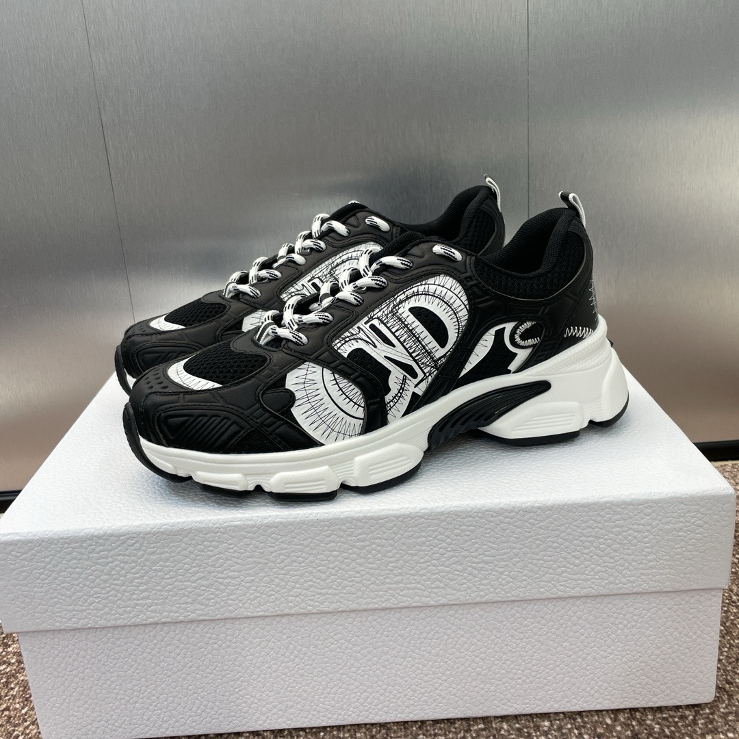 Dior Chrono Sneaker Size 35-41