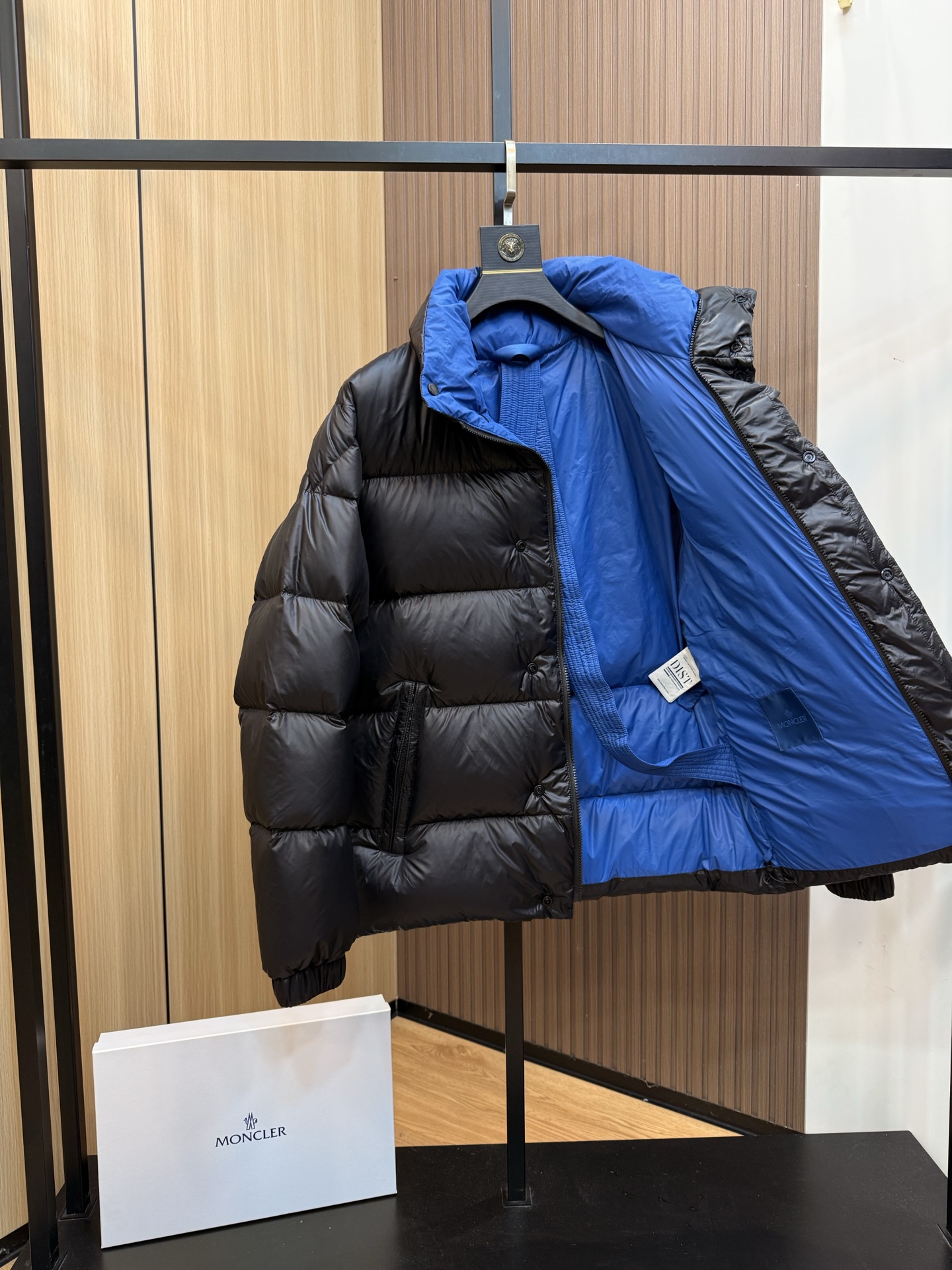 Moncler 25ss Derovx Unisex Winter Jacket Size 1-5