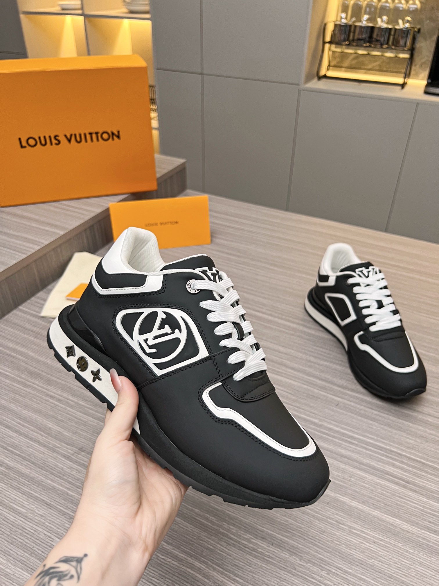 Louis Vuitton 2024ss Runaway Sneaker Size 40-46