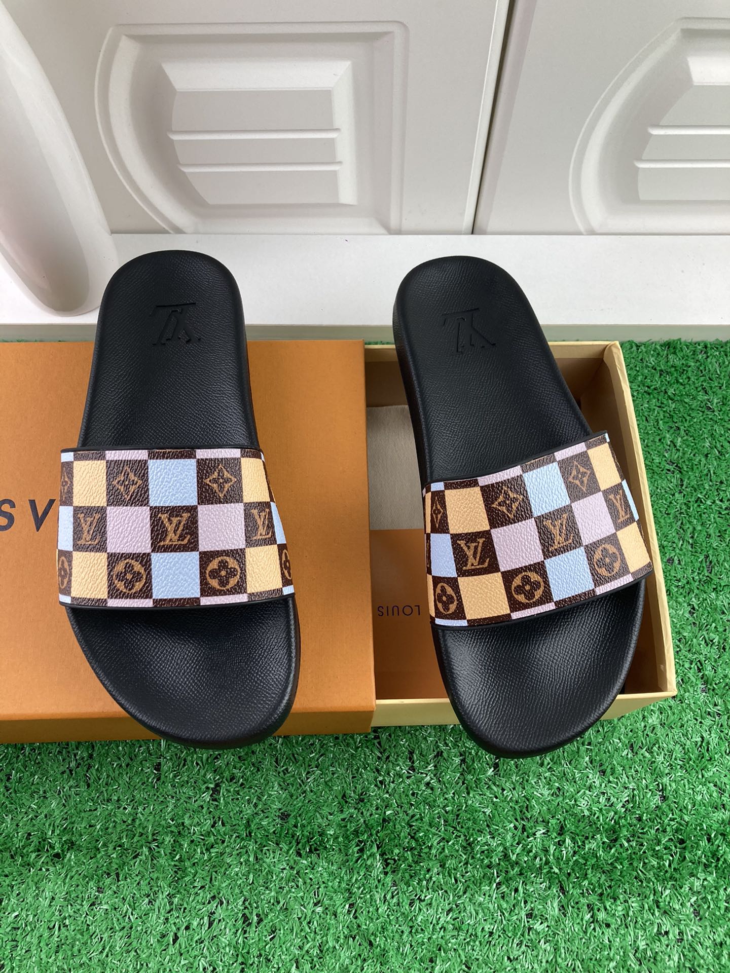 Louis Vuitton 2024ss Candy Series Slippers Size 36-45