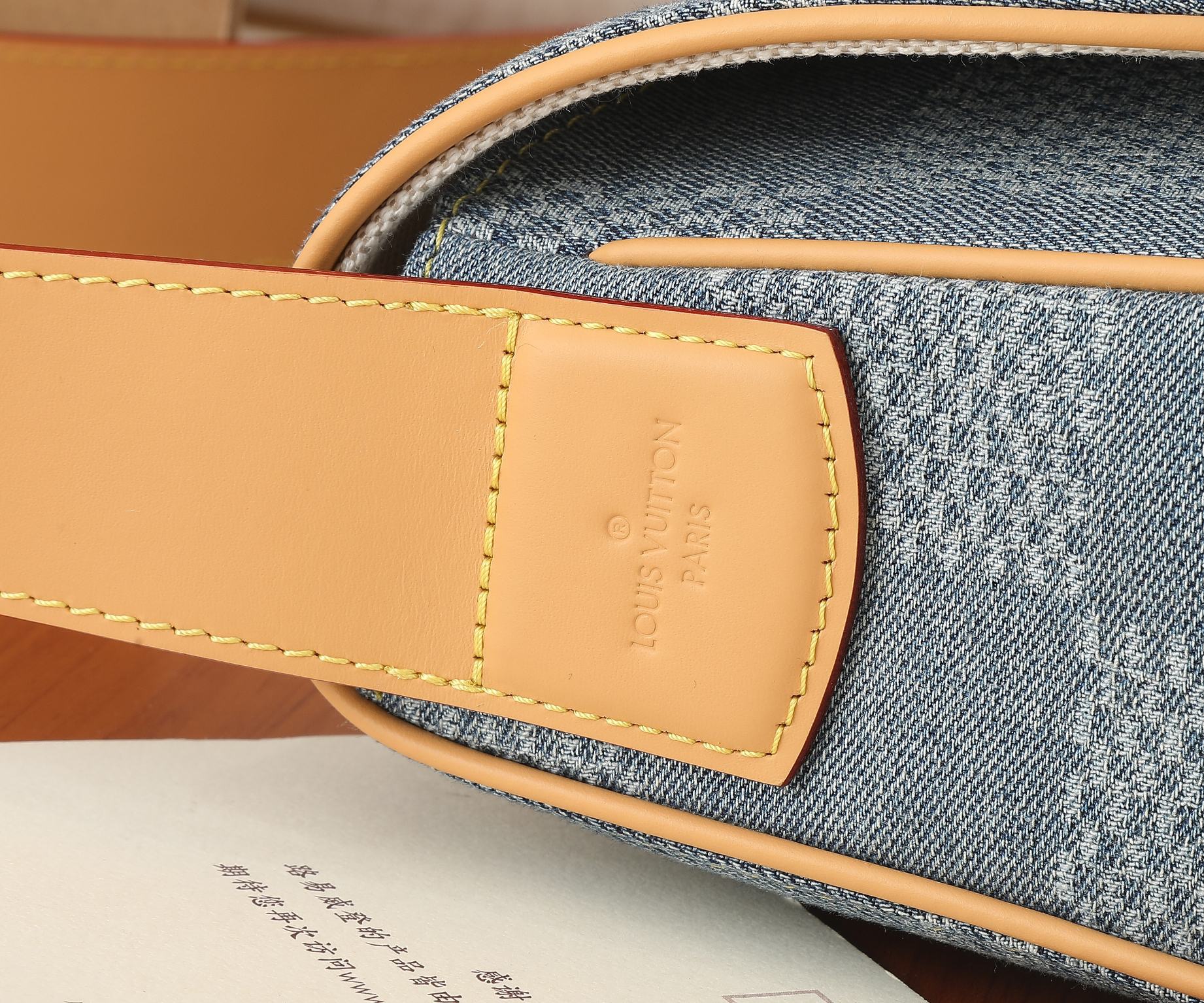 Louis Vuitton N40743 Montsouris Messenger MM Mens Shoulder Bags Size 35*29*12cm