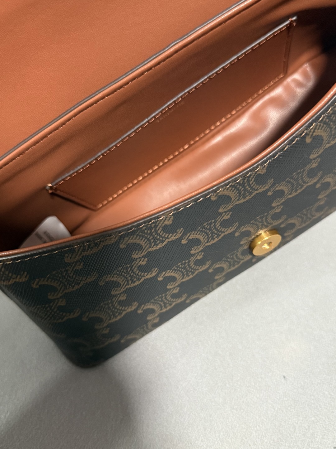 Celine 25ss Lulu Women Shoulder Bags Size 24*11.5*8cm