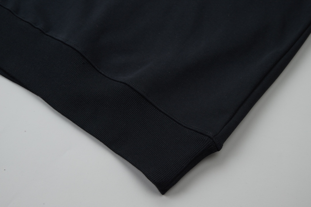 Louis Vuitton Unisex Sweatshirt Size S-XL