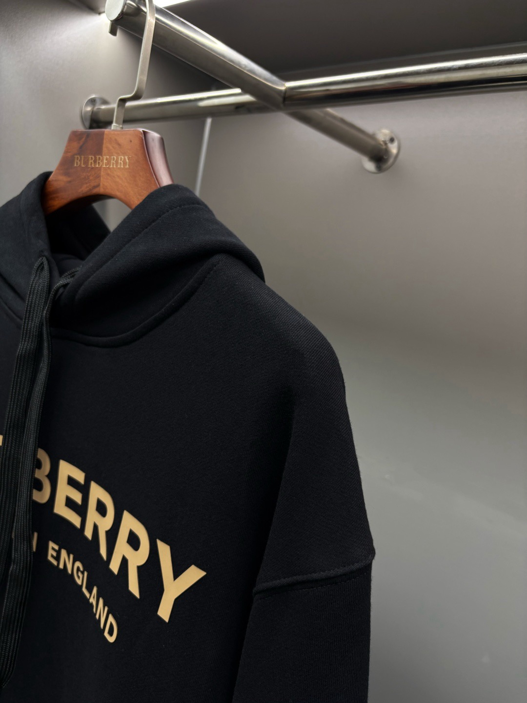 Burberry Unisex Sweatshirt Size S-XXL