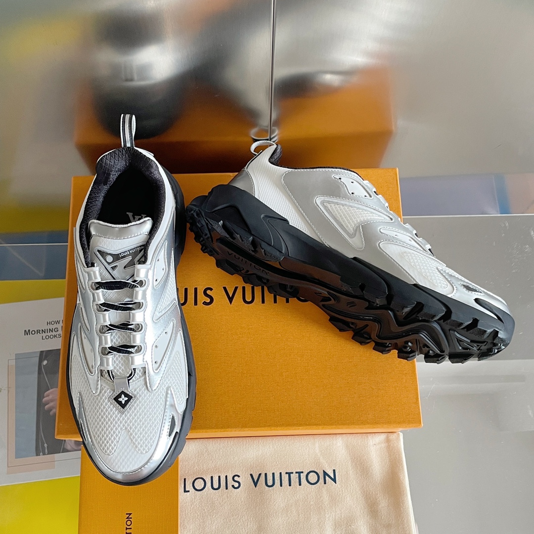 Louis Vuitton LV Runner Tatic Sneaker Size 40-46
