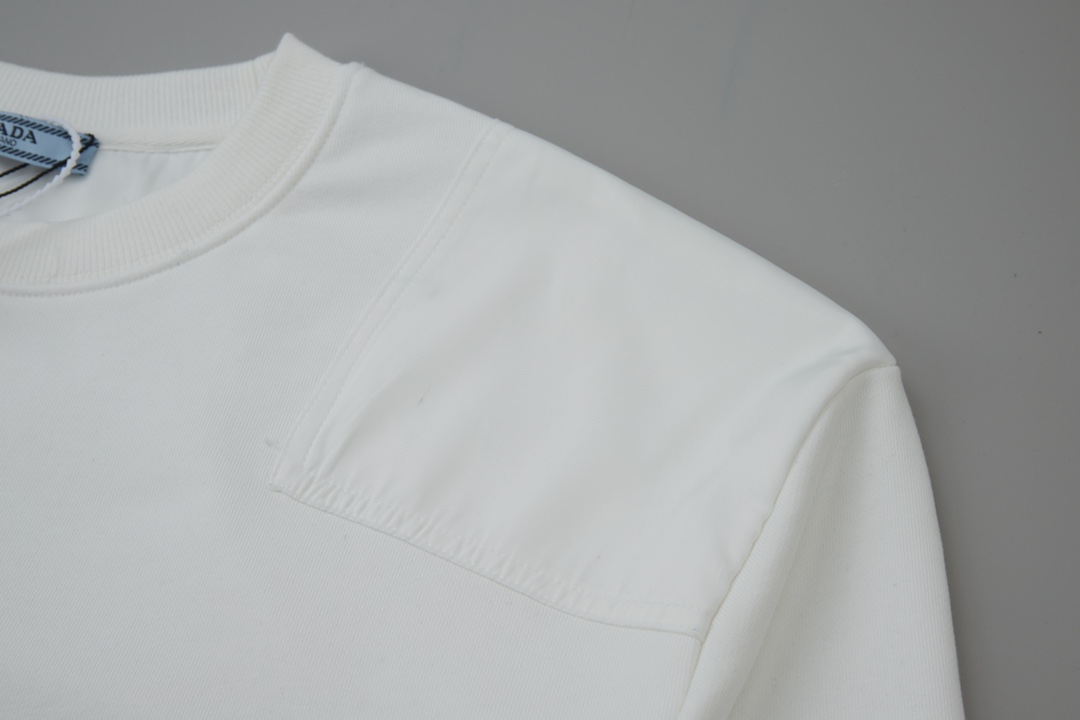 Prada Unisex Sweatshirt Size S-XL