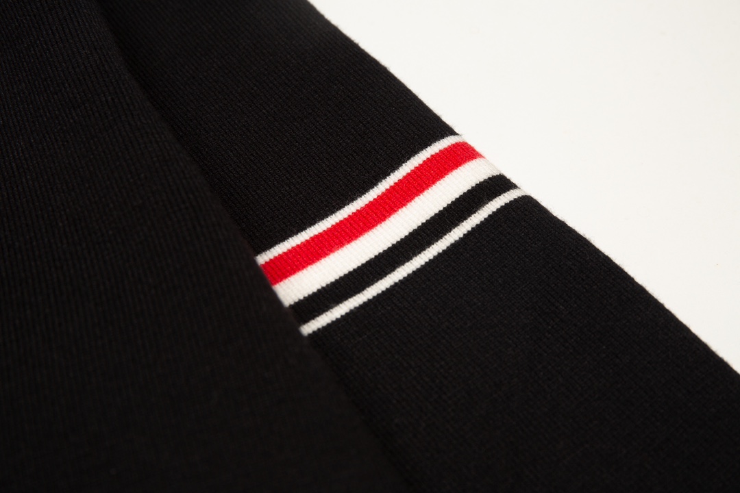 Thom Browne Unisex Sweatshirt Size S-XL