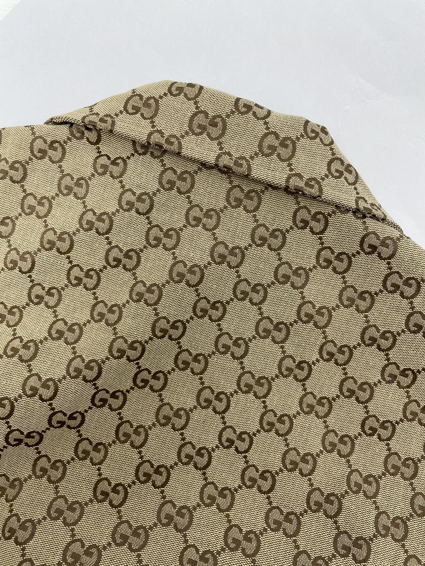 Gucci Sommeranzug Size S