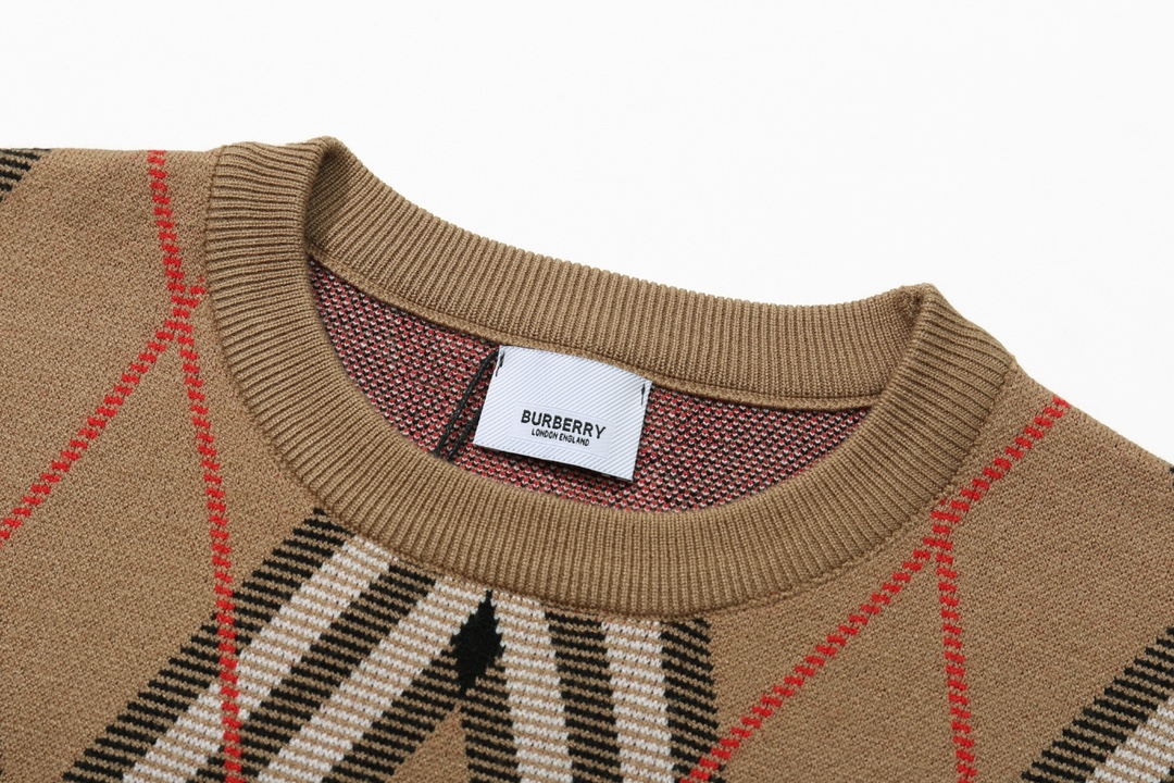 Burberry Unisex Sweatshirt Size S-XL