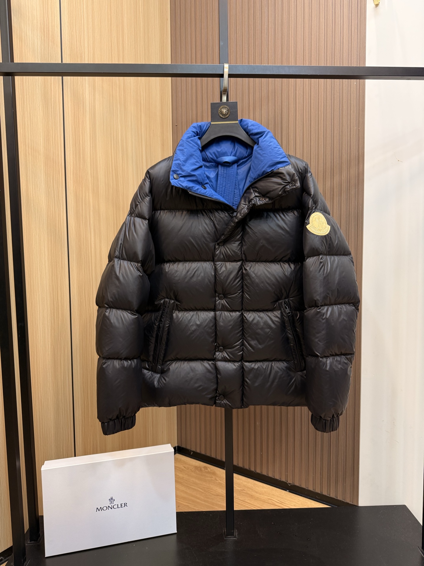 Moncler 25ss Derovx Unisex Winter Jacket Size 1-5
