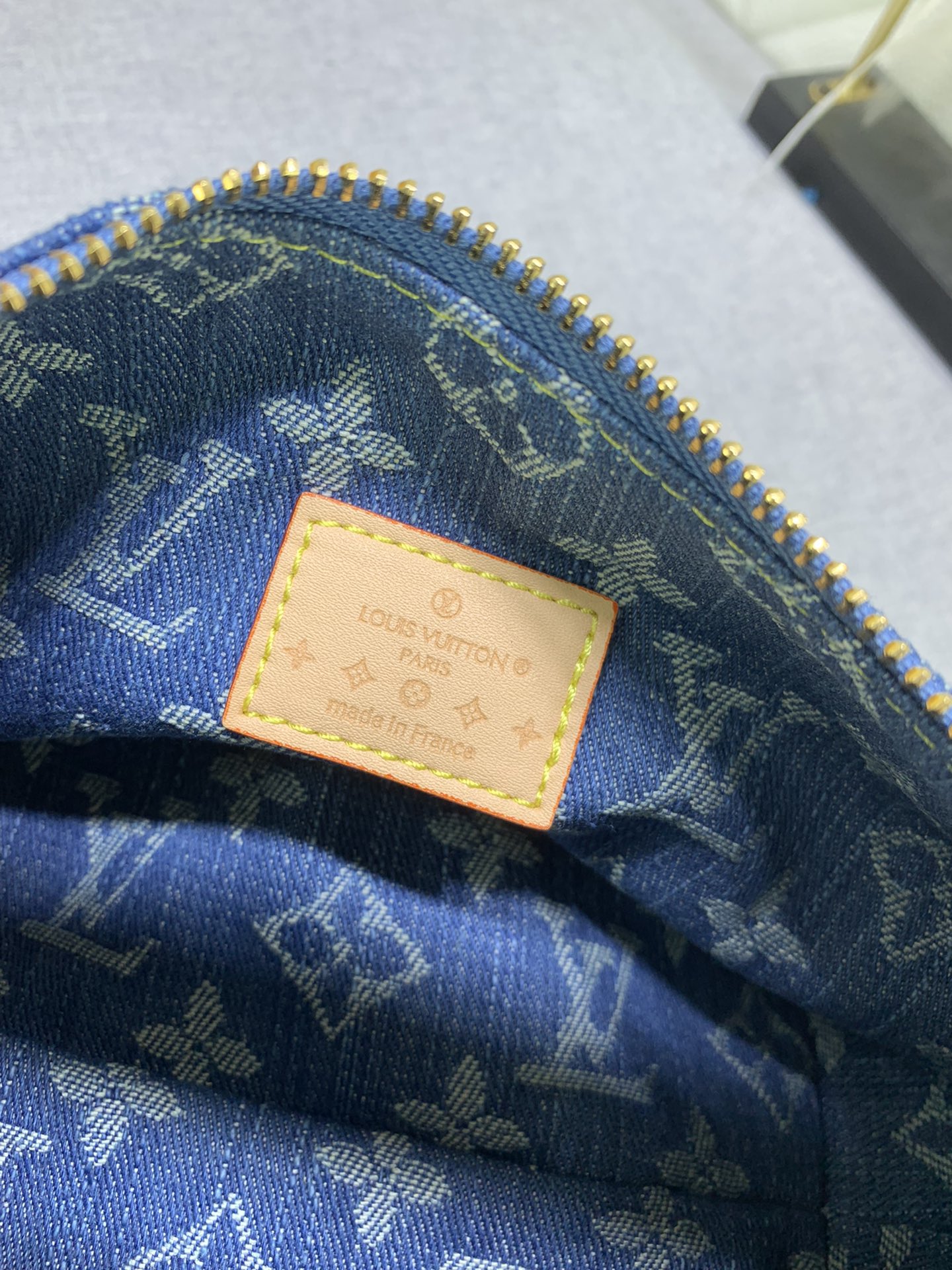 Louis Vuitton M82949 Hills Pochette Monogram Denim Cowboy Women Shoulder Bags Size 20.5*6*16cm