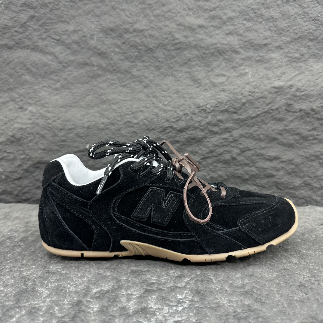 MiuMiu x New Balance Sneaker Size 35-46