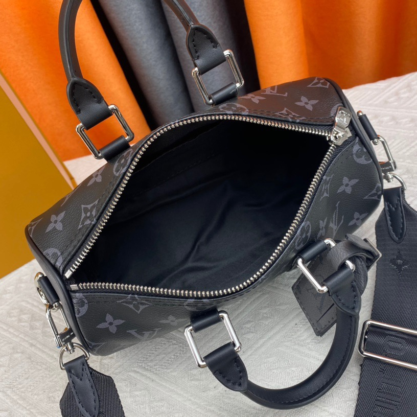 Louis Vuitton Keepall Bandoulière 25 Mens Shoulder Bags