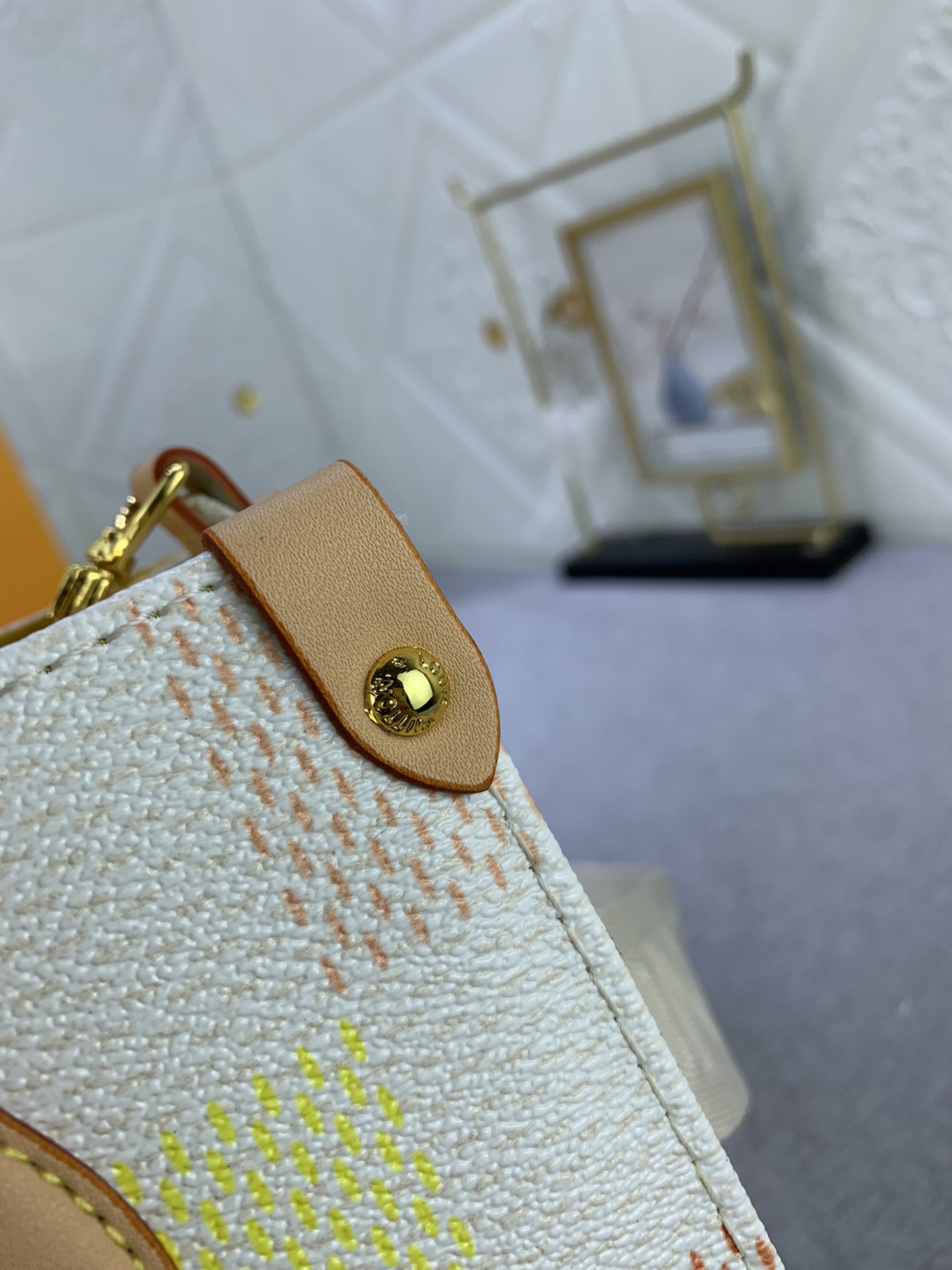 Louis Vuitton M46373 OnTheGo Women Shoulder Bags Size 25*19*11cm