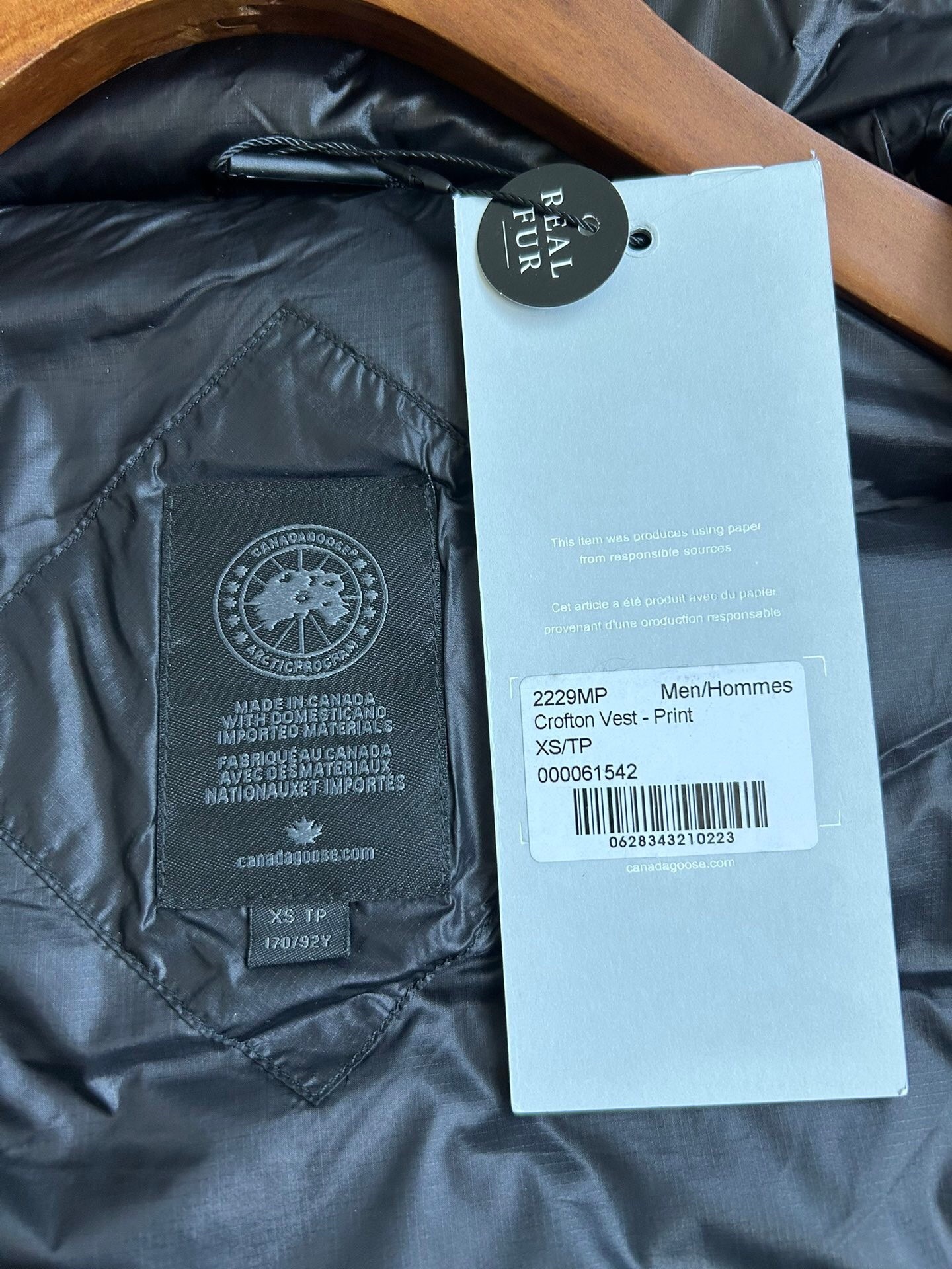 Canada Goose E2229 Crofton Vest-WD Men Winter Vest Size S-XXL